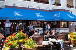 Pier Market