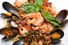 Med Grill's Linguine alla Pescatora