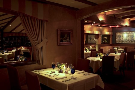 Mille Fleurs - Intimate dining
