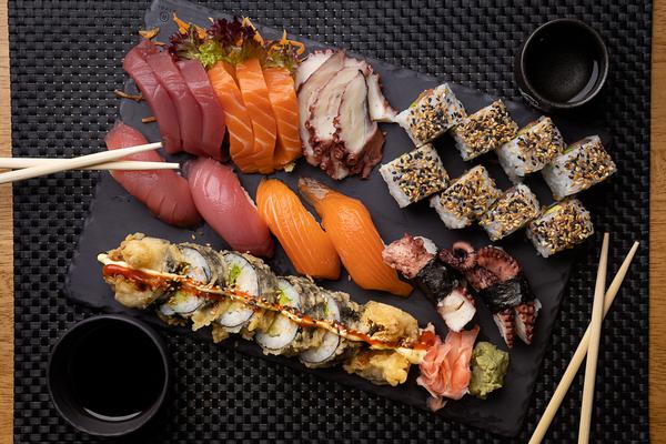 5 Spices Restaurant @ Club Liberte - Sushi Platter Sharing