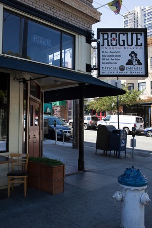 Rogue Public House - Rogue