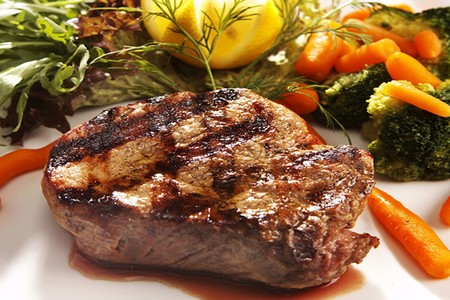 Luc's Bistro - Steak & Veggies