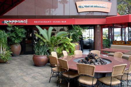 Roppongi Restaurant & Sushi Bar - Patio
