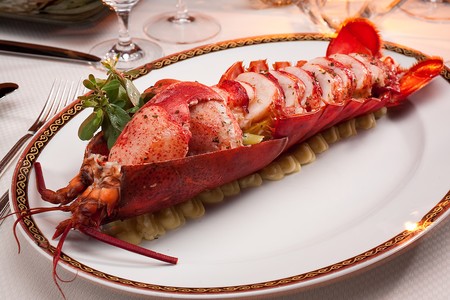 Alize - 3lb Maine lobster thermidor