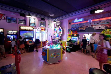 Corvette Diner - arcade room